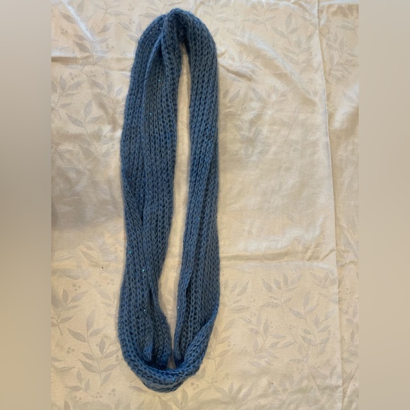 Infinity Scarf in Blue - Picture 2 of 2